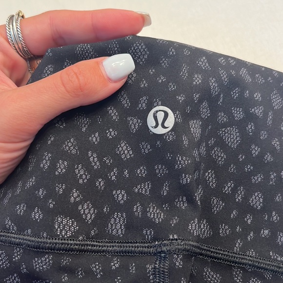 Lululemon Wunder Under Hi-Rise Tight 28" Overlace Wunderunder HR Ice Grey Black - Picture 4 of 5